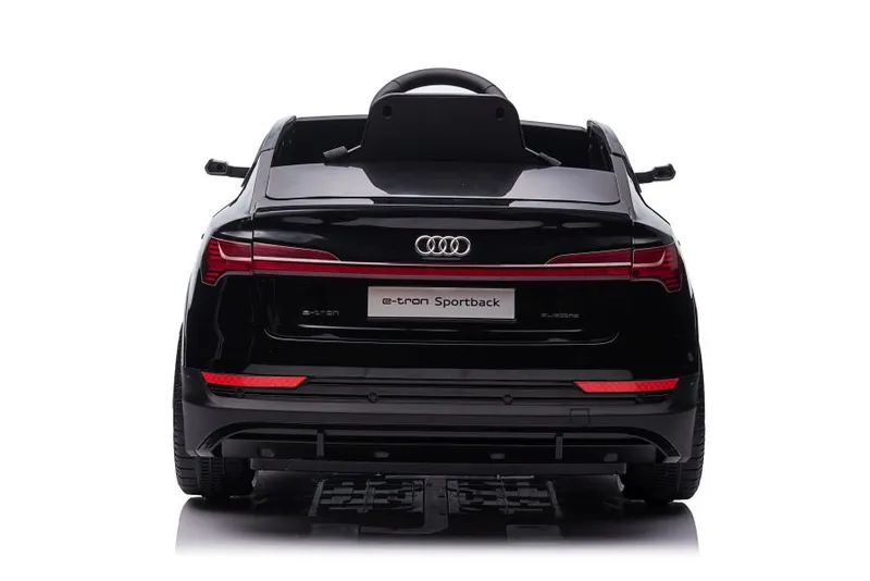 Auto Na Akumulator AUDI E- Tron QLS-6688 Światła LED MP3 - Czarne