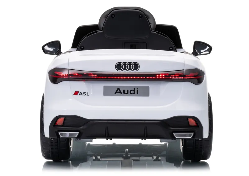 Pojazd Na Akumulator AUDI A5L HL788 - Biały