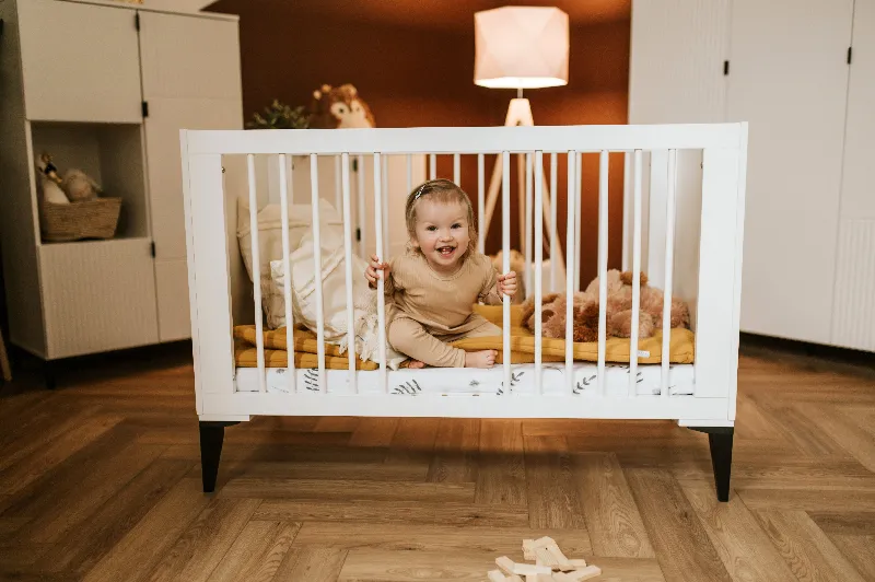KLUPŚ Łóżeczko Dziecięce MIA 120x60 Biel