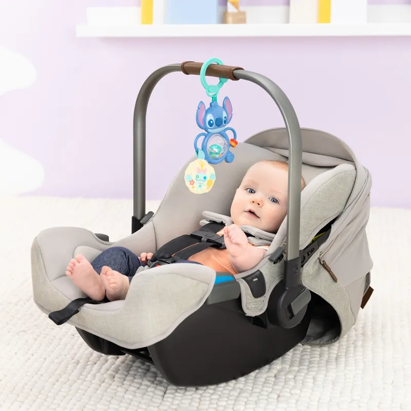 BRIGHT STARTS 17472-6 Zawieszka Z Zabawką Sensoryczną Stitch Tummy Tum