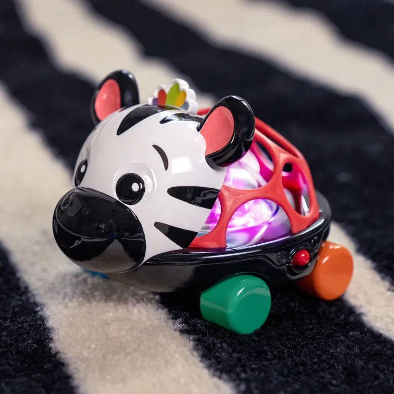 OBALL 16772-6 Zabawka Samochód Z Grzechotką Curious Car Zen Zebra 3 m