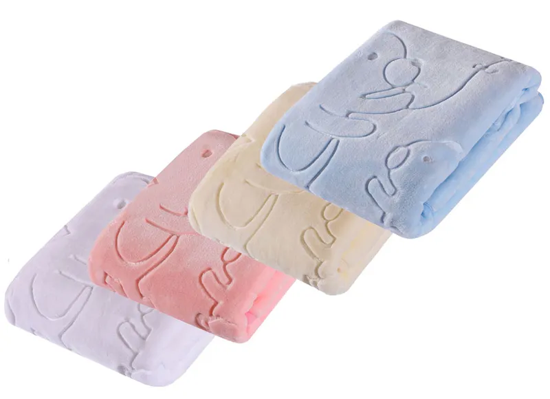 EASY CARE 502 Kocyk Akrylowy Tłoczony Jednokolorowy 80x110 - Różowy