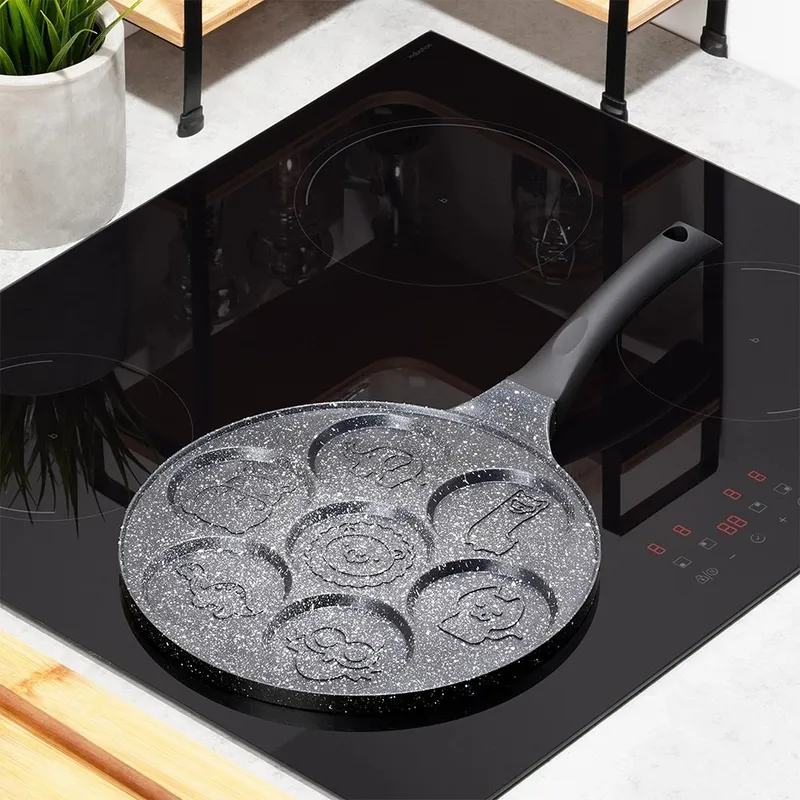 Patelnia Do Jajek Granitowa 7 Otworów 26 cm Black Line Zwierzątka MEBLIVA