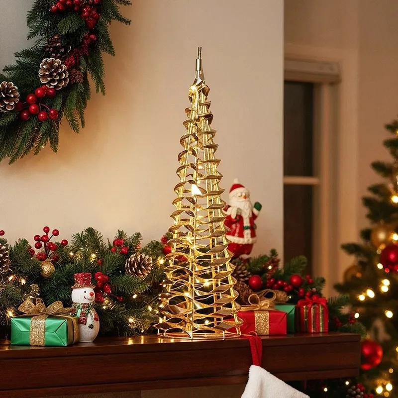 Choinka Stożek Ażurowa 40 cm 30 LED Z Timerem Na Baterie MEBLIVA - Złota
