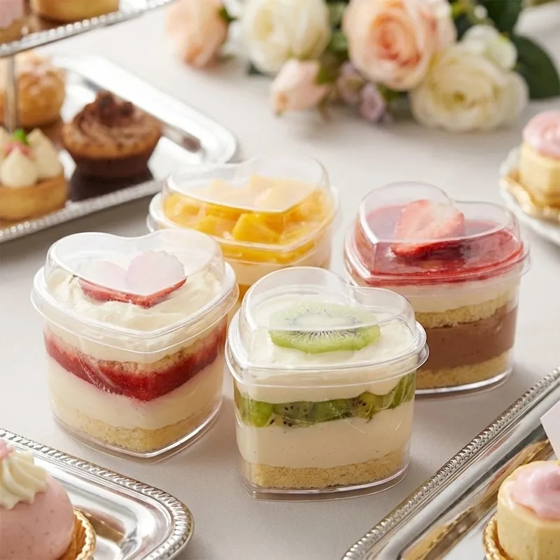 Pucharki Serce Z Pokrywkami 130ml Zestaw 4 szt. Finger Food MEBLIVA