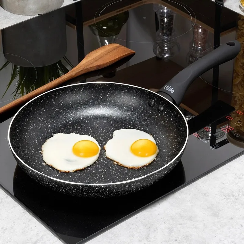 Patelnia Granitowa 24 cm Black Line Indukcja Gaz Non-Stick MEBLIVA
