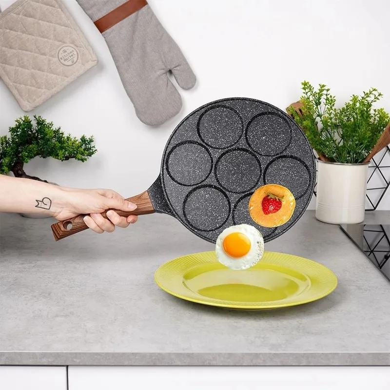 Patelnia Do Jajek Granitowa 7 Otworów 26 cm Black&Wood Indukcja MEBLIVA