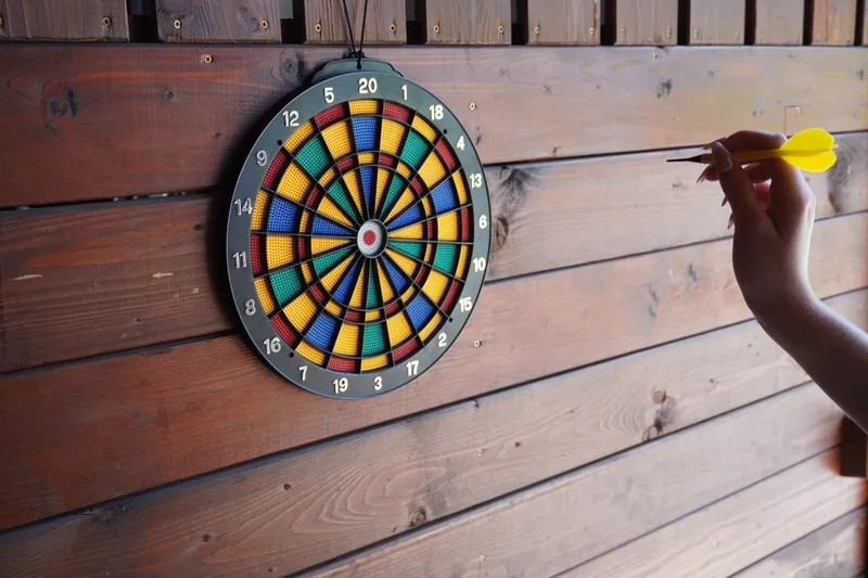 Zestaw Tarcza Soft Perforowana Dart Gra W Rzutki Lotki 36 cm MOVEMANIA