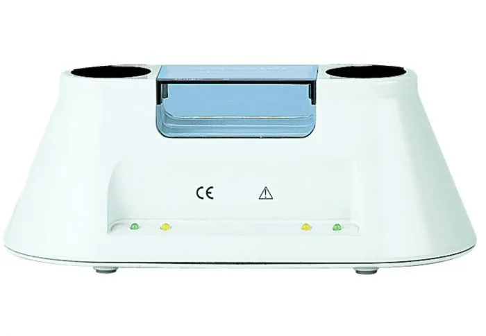 RIESTER 10705 Ładowarka Dwustanowiskowa Do Akumulatora Li-Ion - Biała