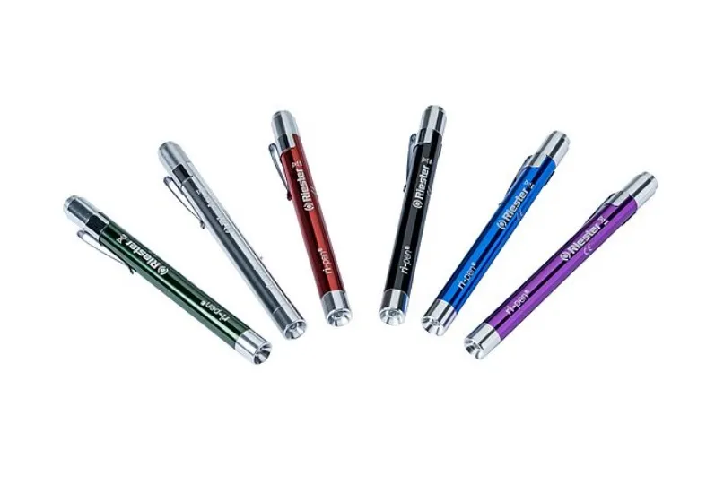 RIESTER RI PEN Latarka Diagnostyczna LED, 3V, 40 000 Lux, Do Dezynfekcji - CZARNY