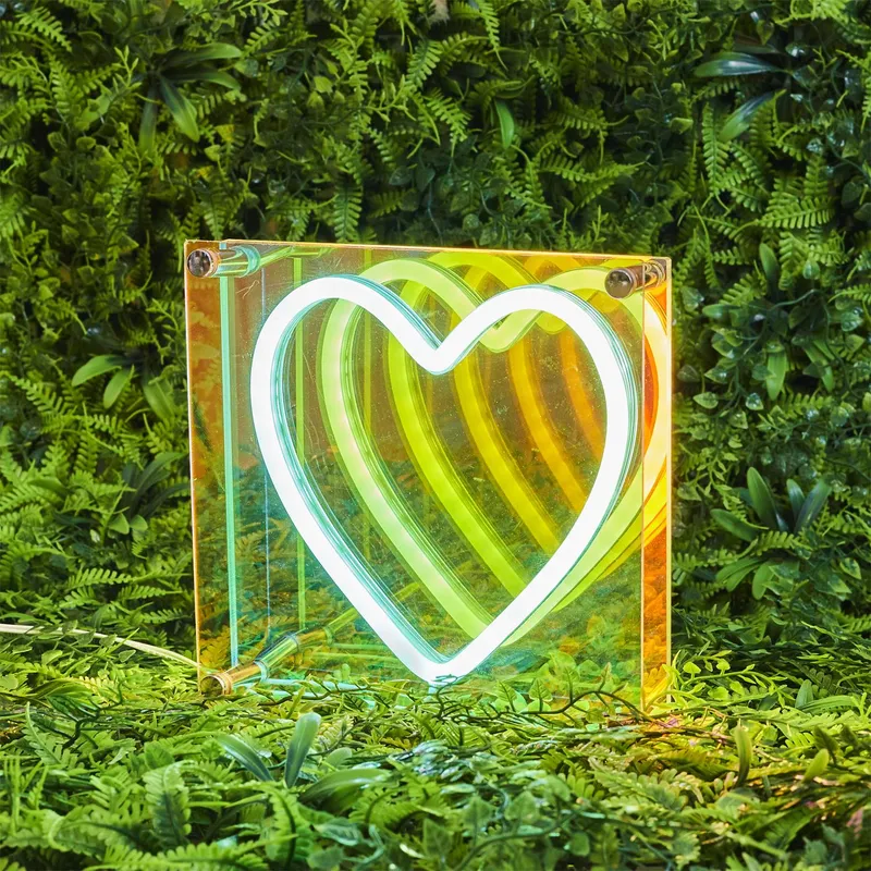 Lampa Stołowa MEBLIVA Serce LED Z Efektem Neonu - Transparentna