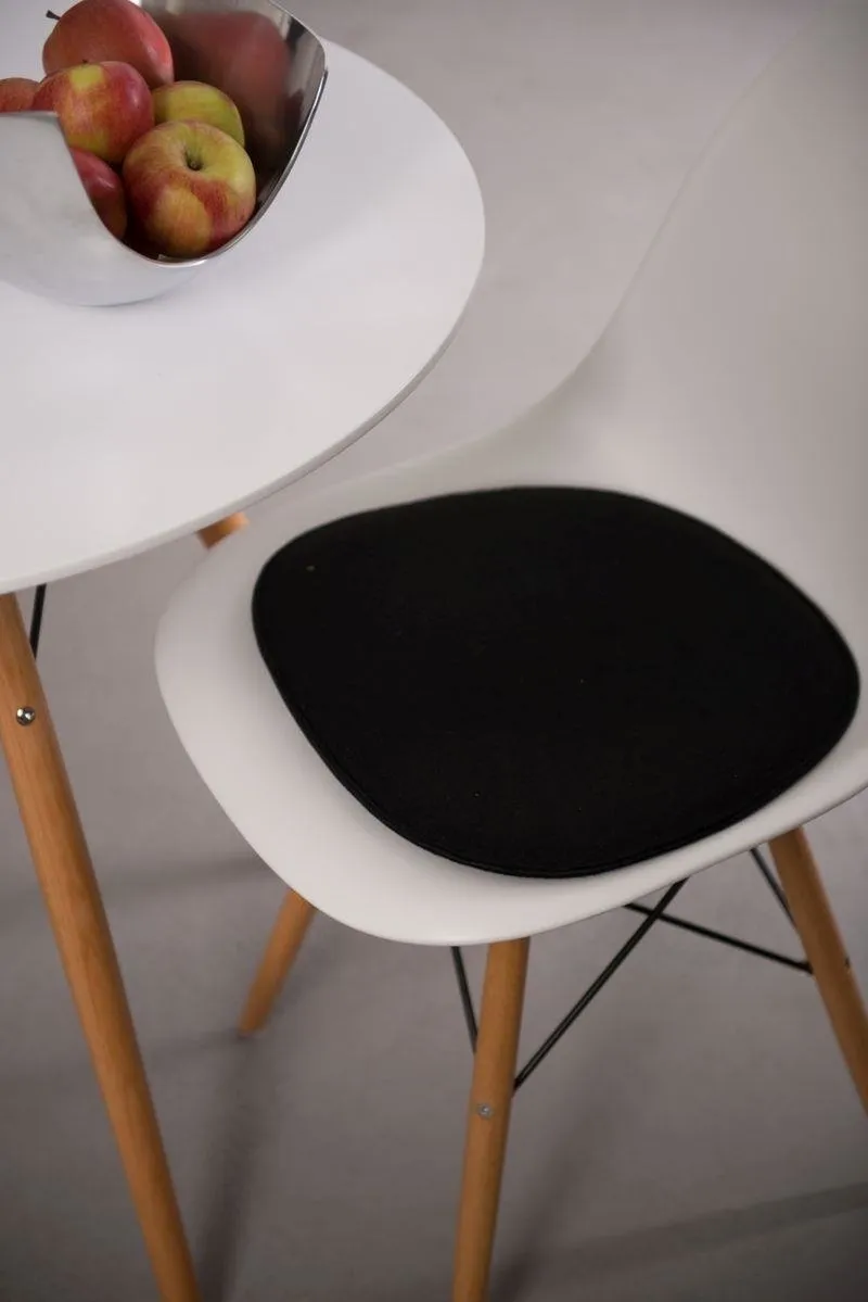 Poduszka Na Krzesło MEBLIVA Side Chair, Filc, Wymiary 36x41 cm - Czarna