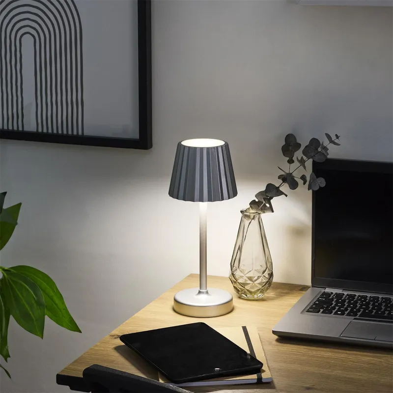 Lampka Nocna MEBLIVA Blanca LED Dotykowa Na Baterie - Srebrna