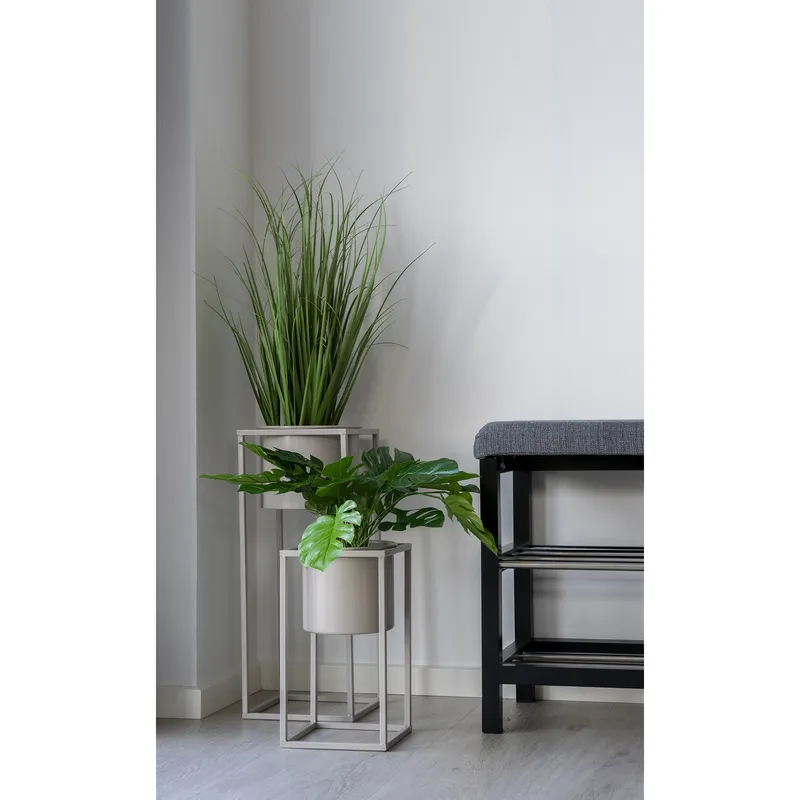 Sztuczna Trawa MEBLIVA W Czarnej Donicy 68cm - Zielony