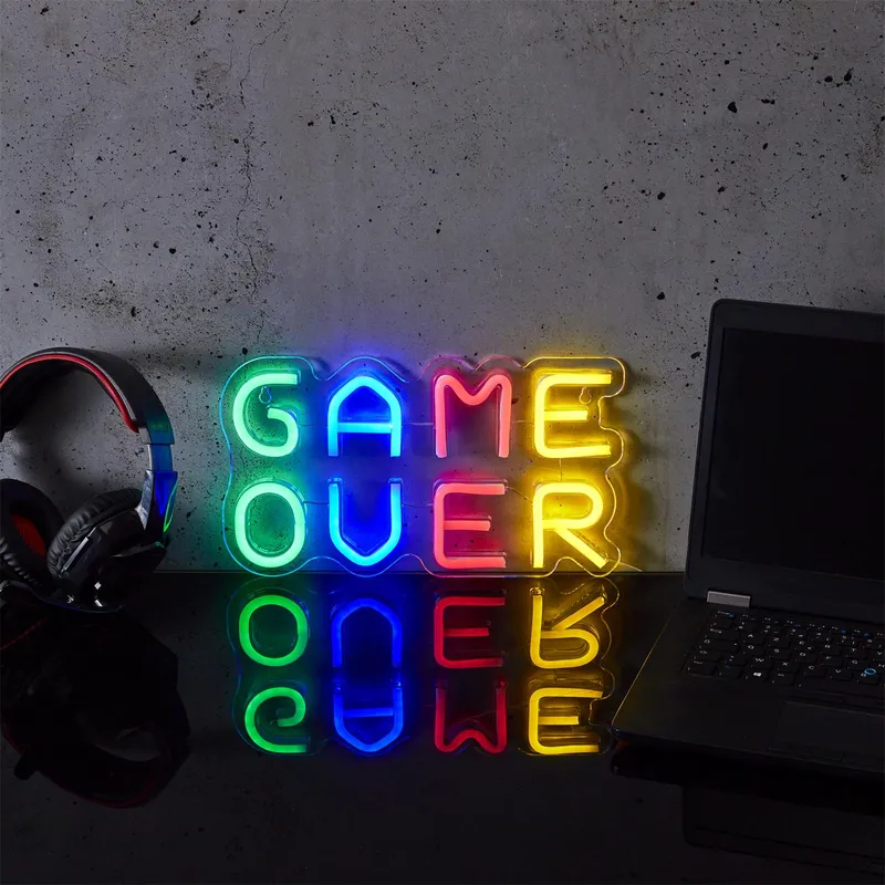 Lampka Dekoracyjna LED MEBLIVA Game Over Neon Na Ścianę - Multikolor