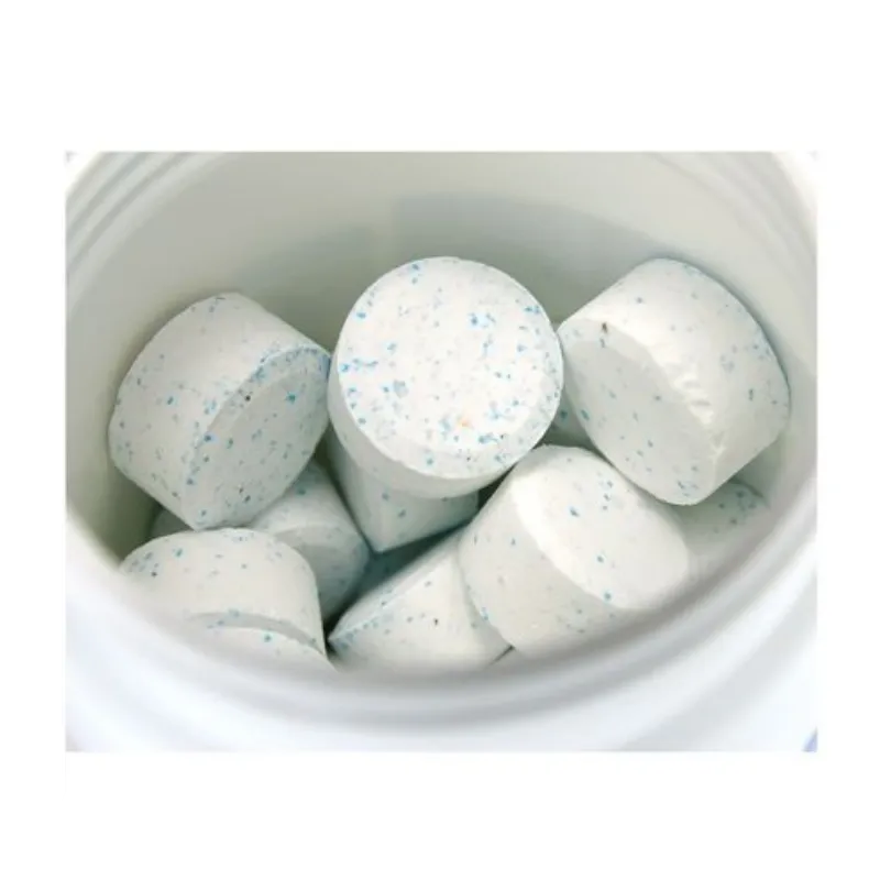 Multichlor – Zwalcza Glony I Dezynfekuje Wodę Basenową 1kg (50 x 20g)