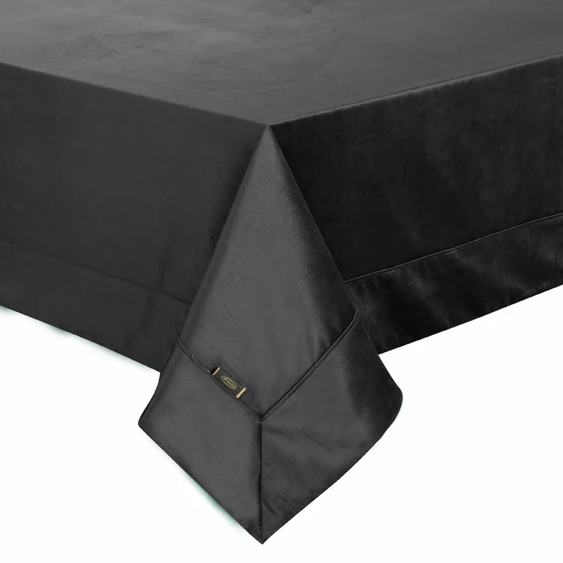 Obrus VELVET 145x220 cm - Czarny
