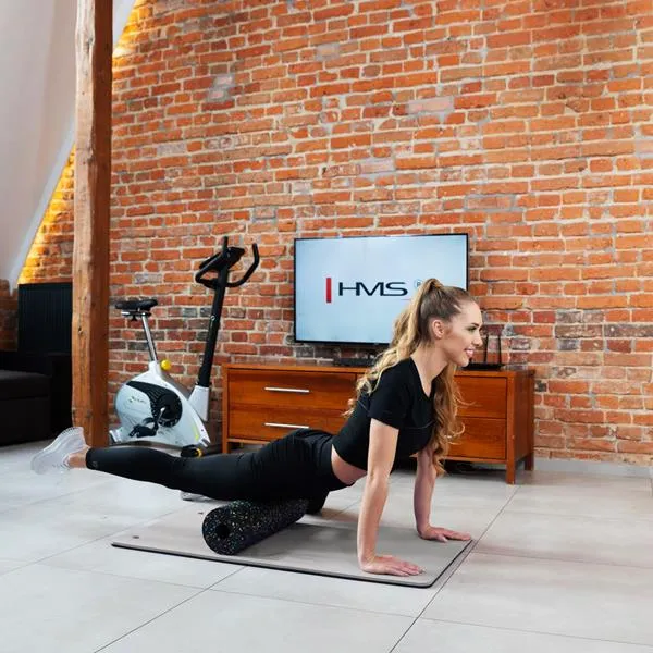 MFK02 Grey-Black Mata Fitness Klubowa Z Otworami Hms Premium
