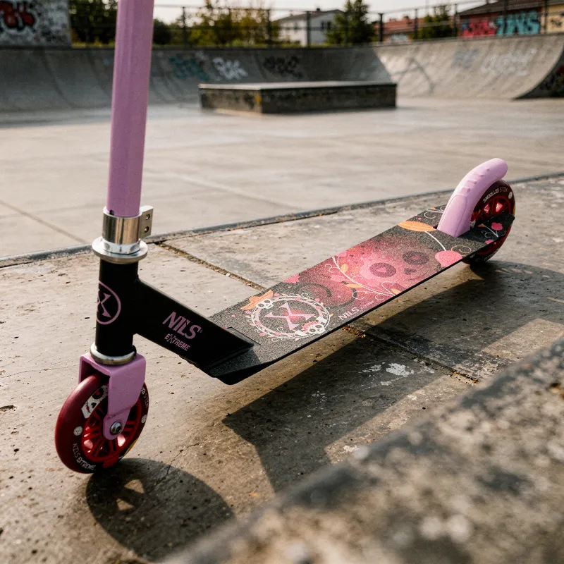 HS150 Hulajnoga NILS Extreme