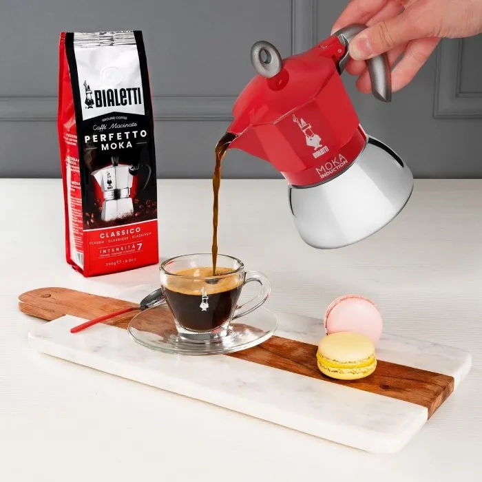 Kawiarka BIALETTI New Moka Induction 6 Filiżanek - Czerwona