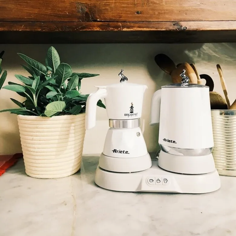 Elektryczna Kawiarka Ze Spieniaczem ARIETE 1344 - Breakfast Station 3w1